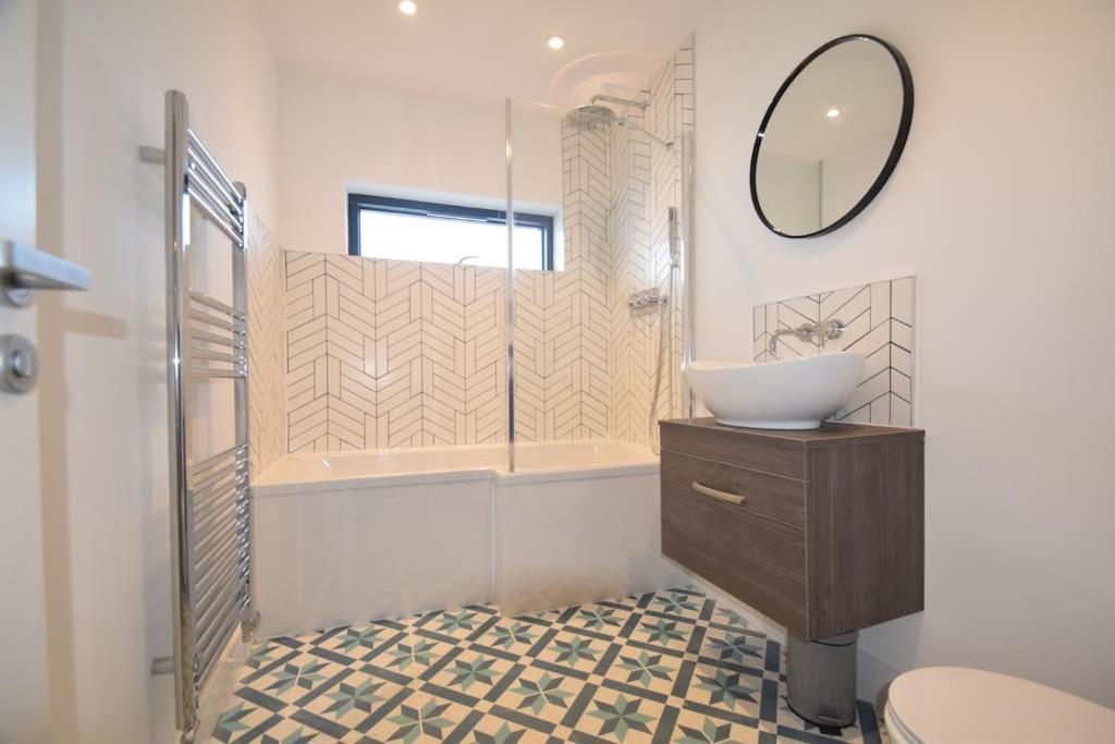 Flat 1 High Tide House, Mortehoe - Beautifully Designed Ground Floor Flat With Sea Views And Garden 外观 照片