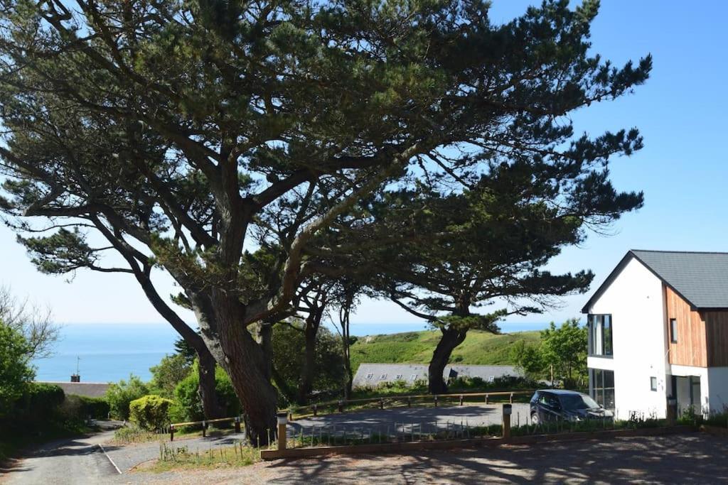 Flat 1 High Tide House, Mortehoe - Beautifully Designed Ground Floor Flat With Sea Views And Garden 外观 照片